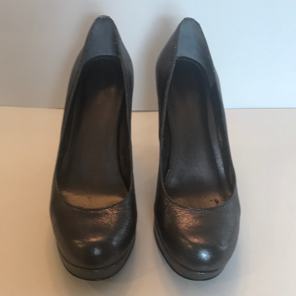 Calvin Klein Scarlet CRNKL Metalic Pumps